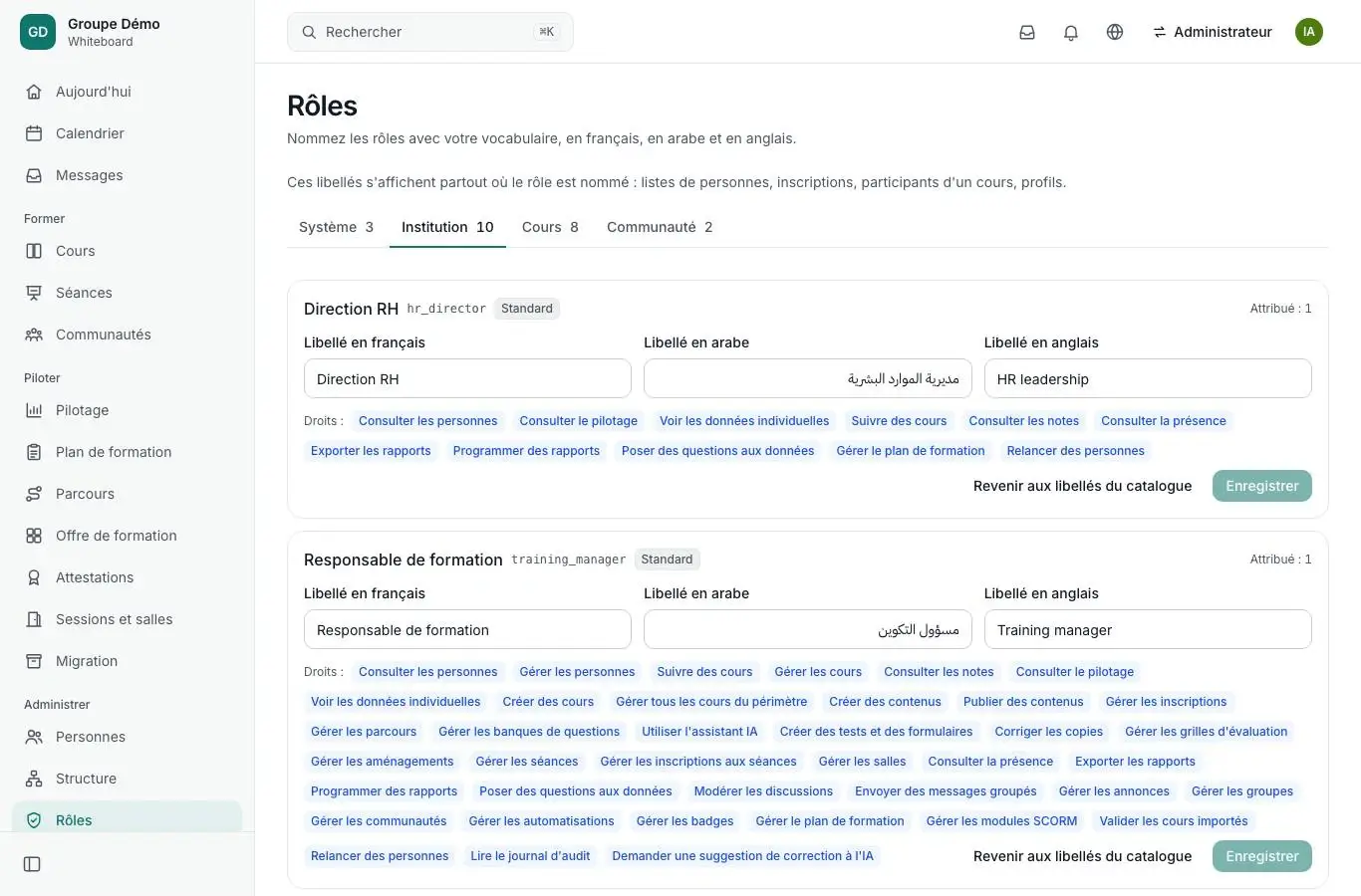 Écran Rôles : chaque rôle porte un libellé en français, en arabe et en anglais, choisi par l'organisation.